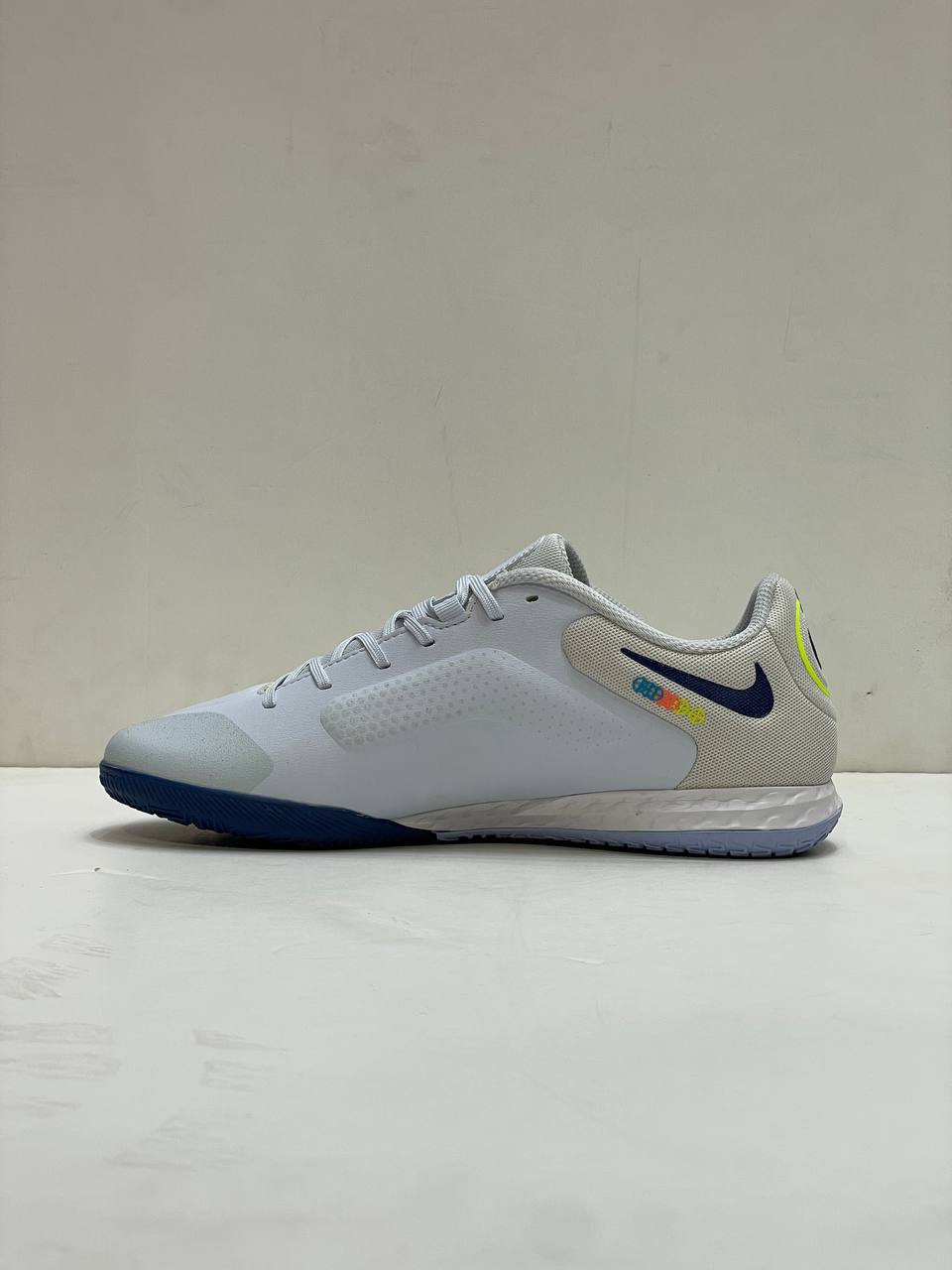 کفش فوتسال نایک تمپو 9