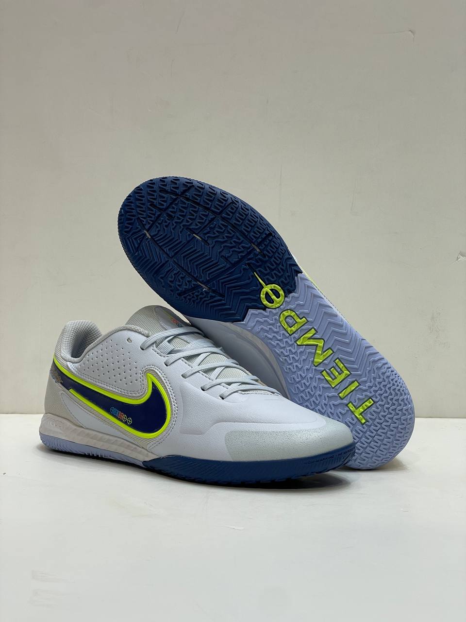 کفش فوتسال نایک تمپو 9