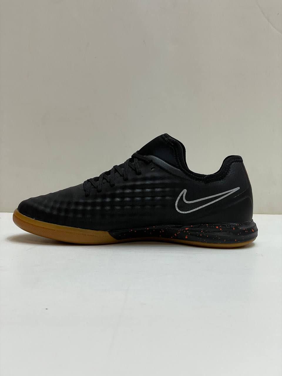 کفش فوتسال نایک مجیستا ایکس