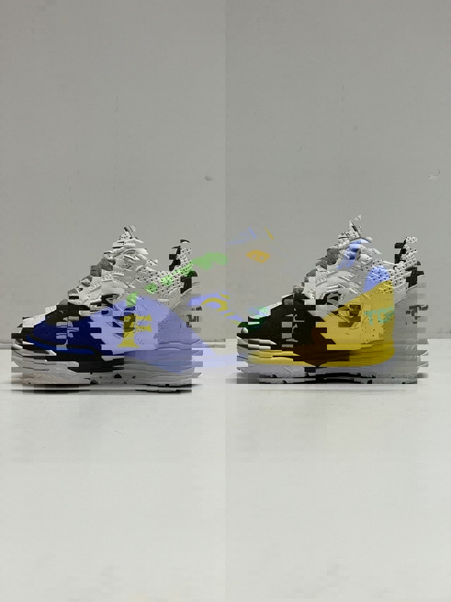 کفش فوتسال