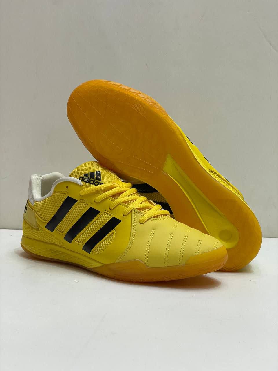 کفش فوتسال آدیداس تاپ سالا